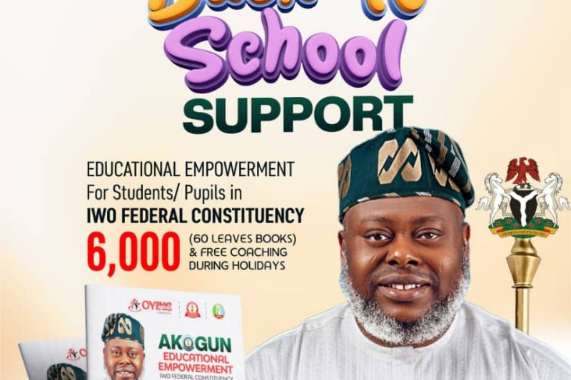 Hon. Ismail Sefiu Oluwasinaayomi Akogun Welcomes Students Back to School